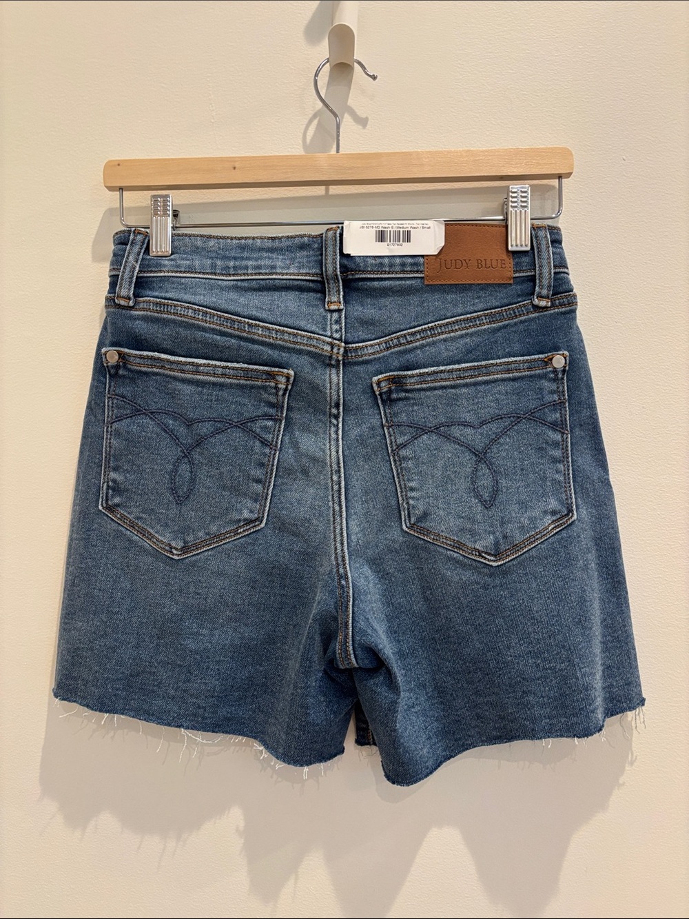 Judy Blue Cutoff Denim Shorts High Waist NWT Size Small - Picture 2 of 6